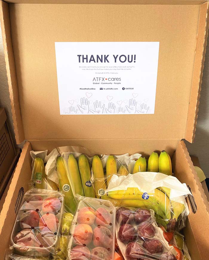 ATFX向伦敦北米德儿艾塞克斯大学国立医院捐赠的新鲜水果