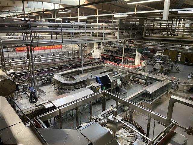 扎根漢陽三十五載，百威武漢工廠以卓越品質(zhì)助力“新漢陽造”崛起